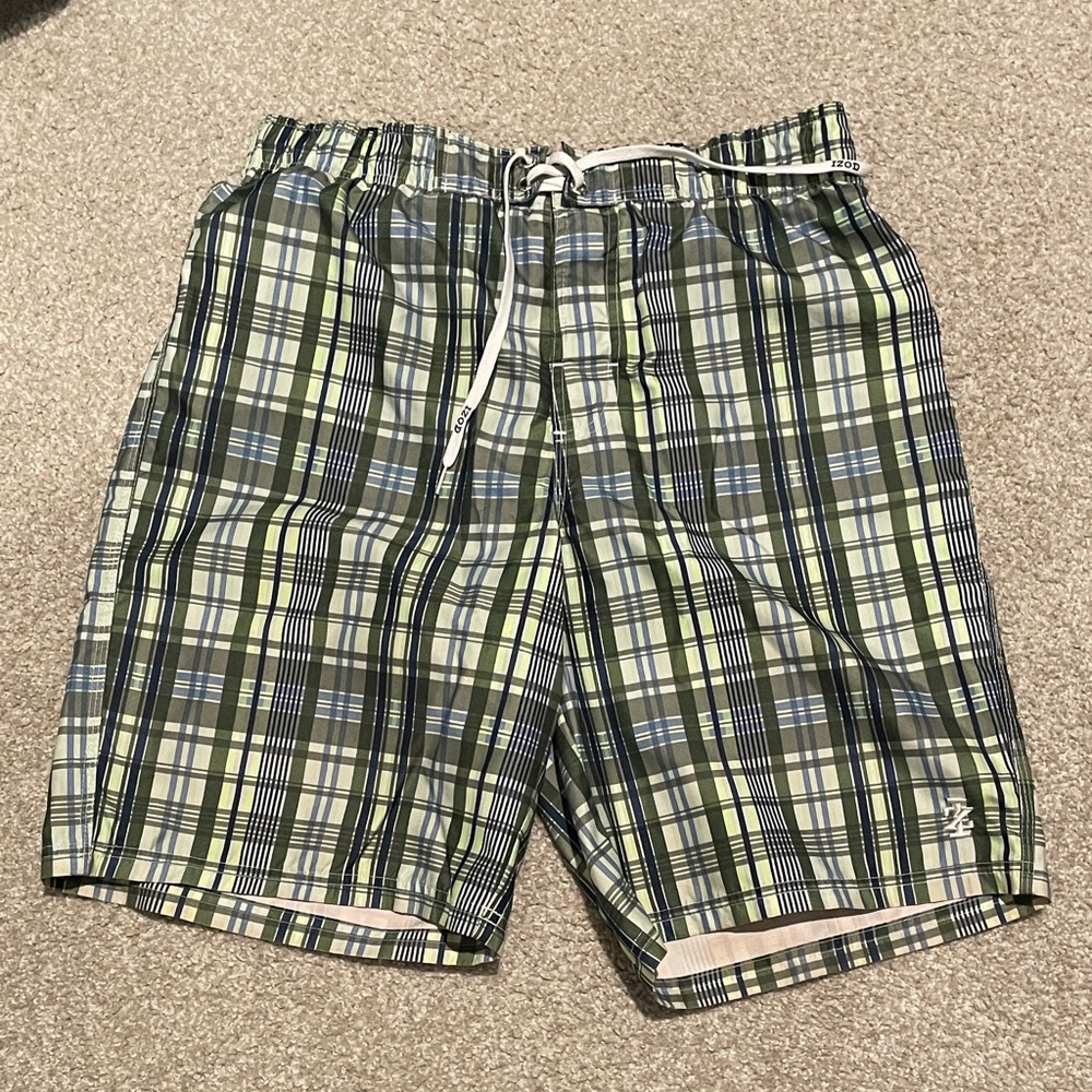 Izod Men's Plaid Swim Shorts - Green and Blue